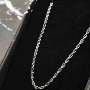 زنجیر نقره عیار 925  با آبکاری طلا سفید طرح بافت 40 سانت