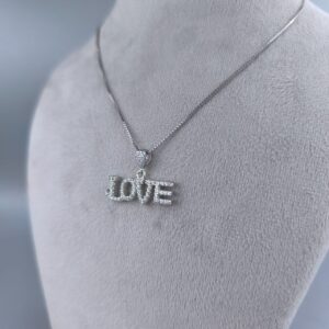 پلاک نقره با آبکاری طلای سفید (طرح LOVE) N151840